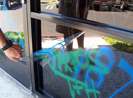 Anti-graffiti window films